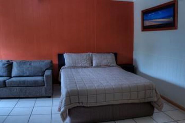 Room 15 of 23
