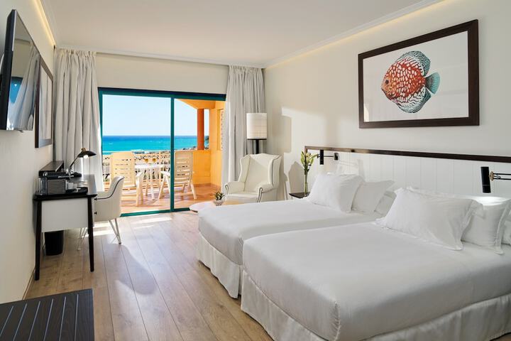 Room 21 of 74