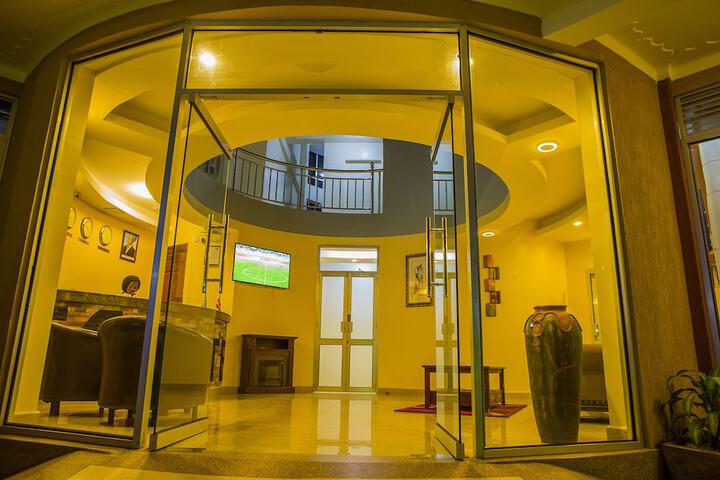 Hotel 3 of 58