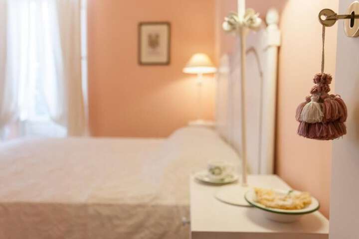Room 15 of 27