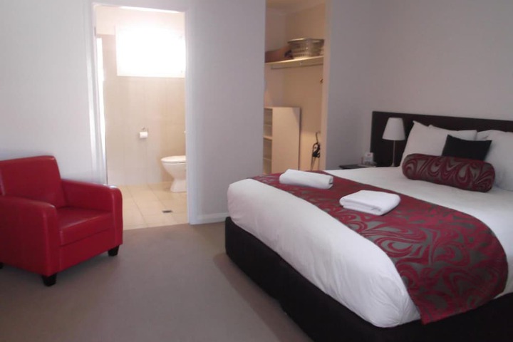 Room 6 of 64