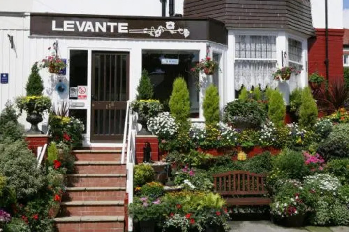 LEVANTE HOTEL
