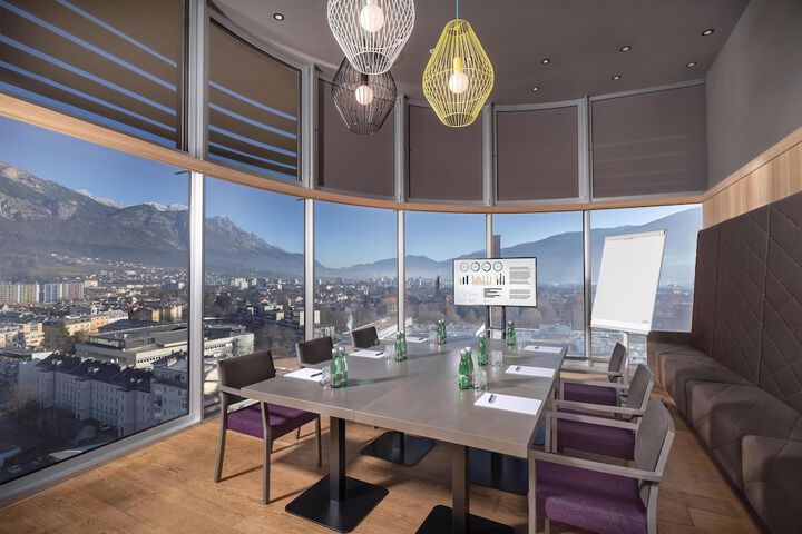Business Center 113 of 138