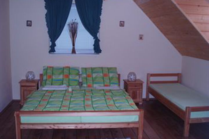 Room 12 of 47