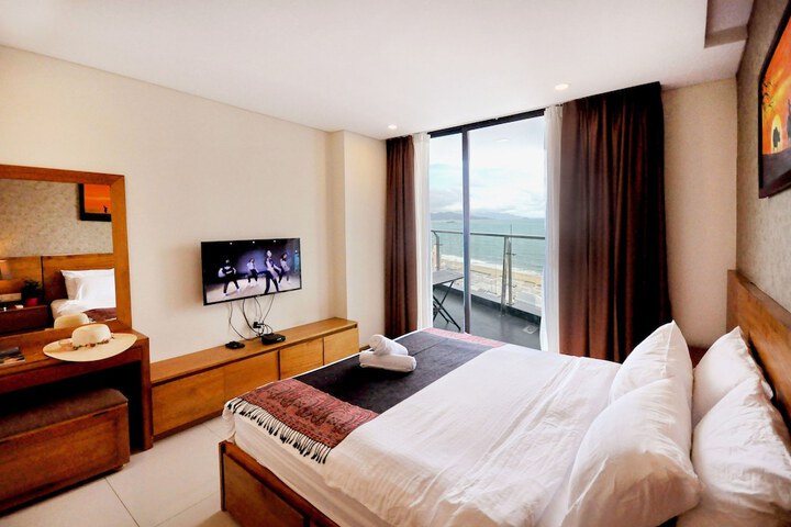 Room 31 of 230