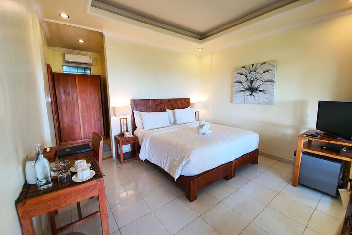 Room 43 of 106
