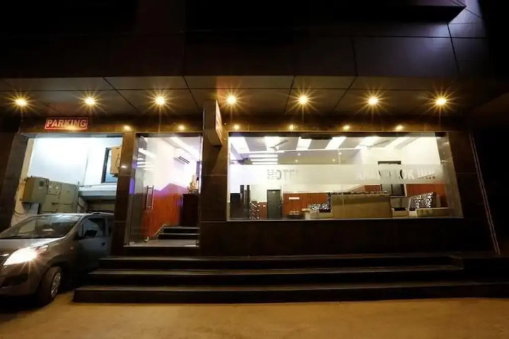 HOTEL ANAND LOK