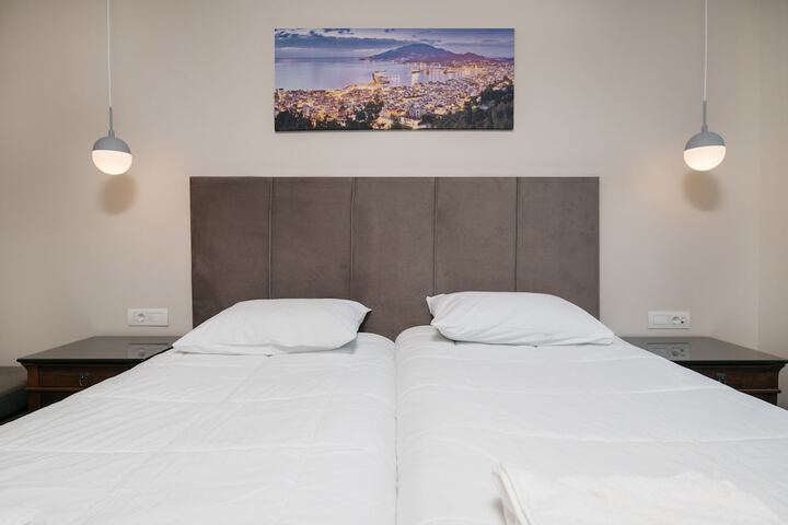 Room 5 of 30