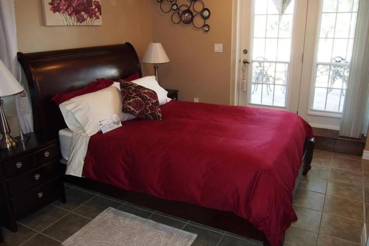 Chalet Bed and Breakfast Niagara-on-the-Lake