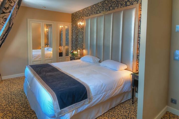 Room 4 of 53