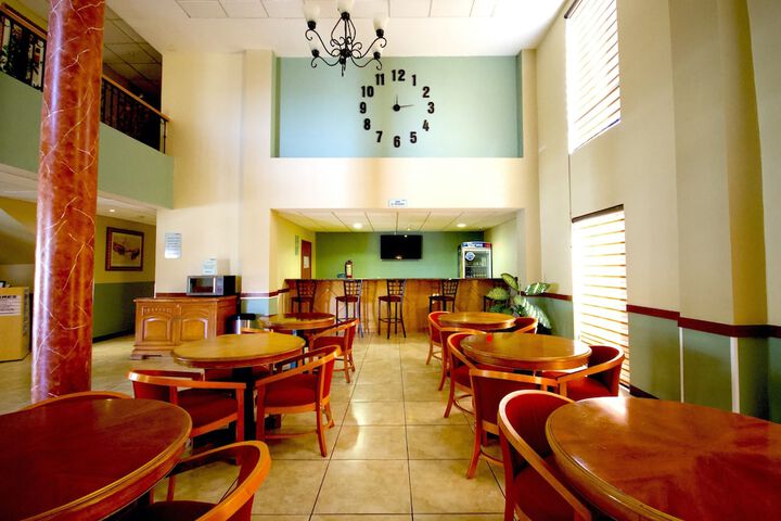 Hotel Interior 4 of 34