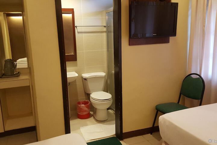 Room 49 of 62