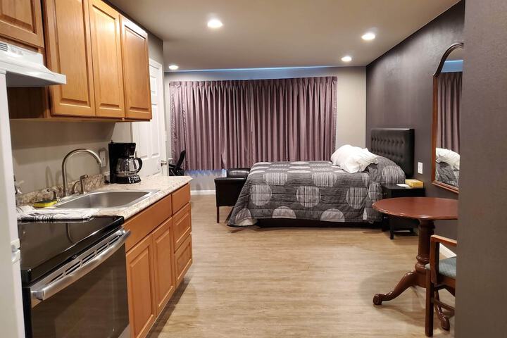 Room 39 of 65