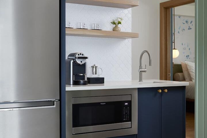 Private kitchenette