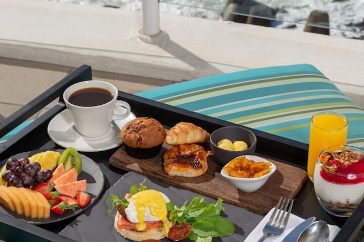 Breakfast/Coffee Service 167 of 229