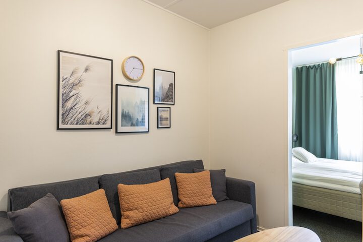 Room 3 of 37