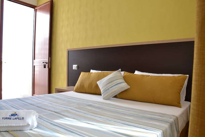 Room 13 of 29