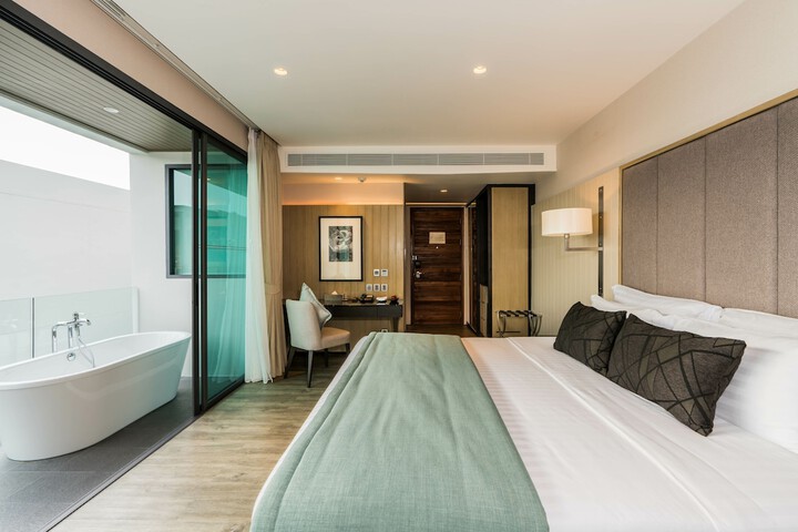 Room 7 of 61