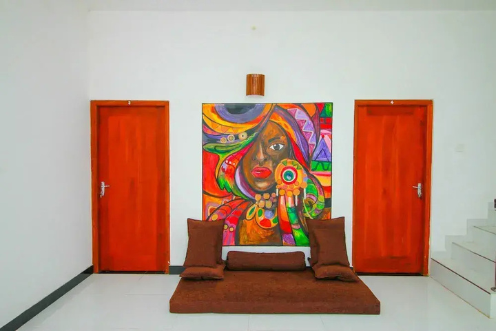 Room 12 of 20