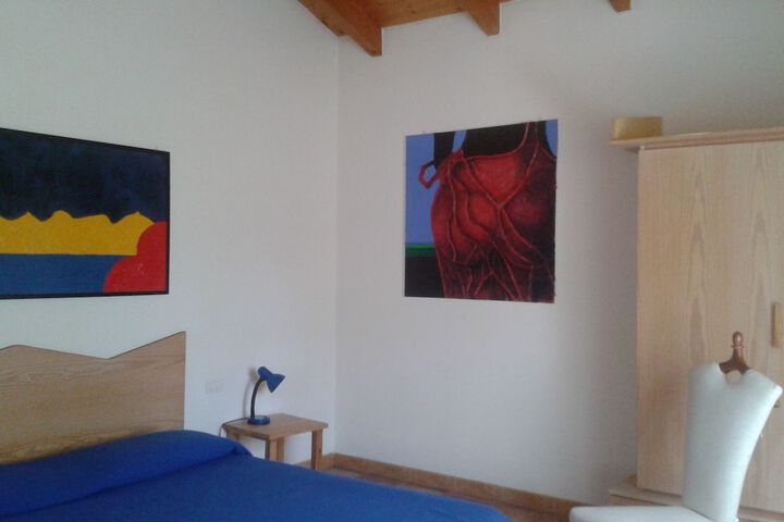Room 4 of 67