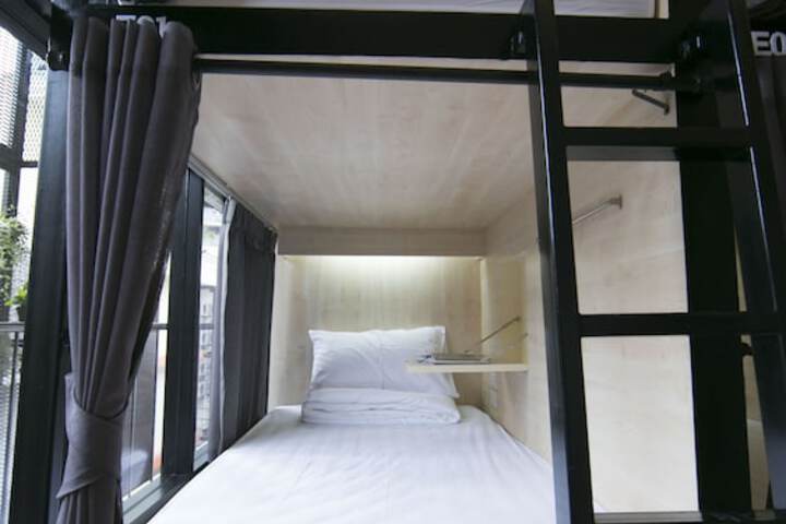 Room 13 of 46