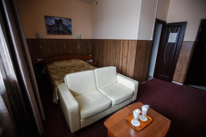 Room 25 of 62