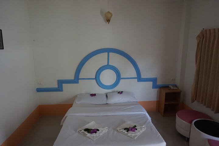 Room 8 of 39