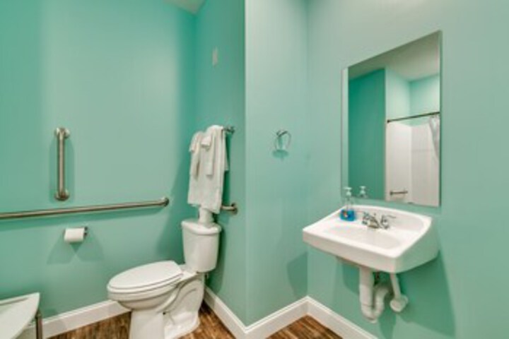 Room 6 of 30