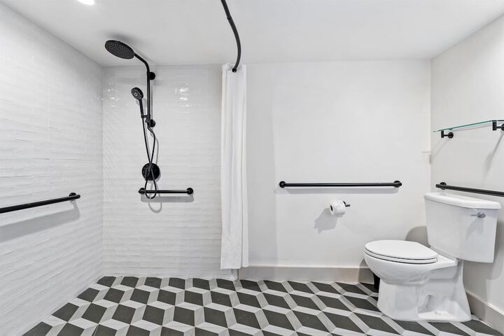 Bathroom shower