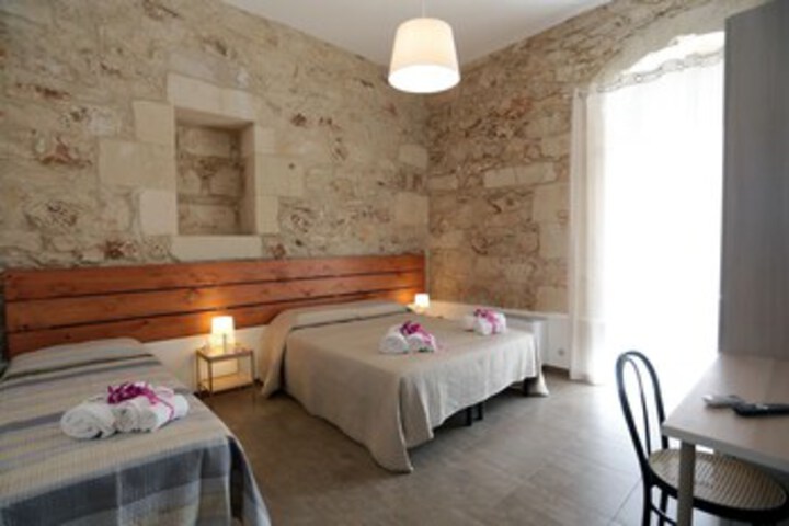 Room 15 of 24