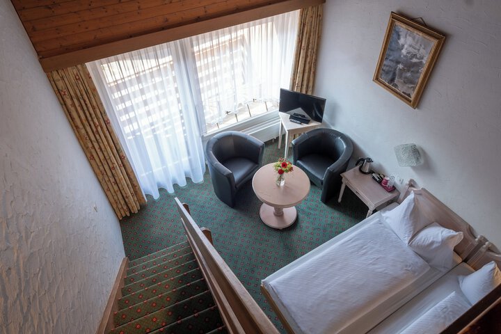 Room 18 of 63