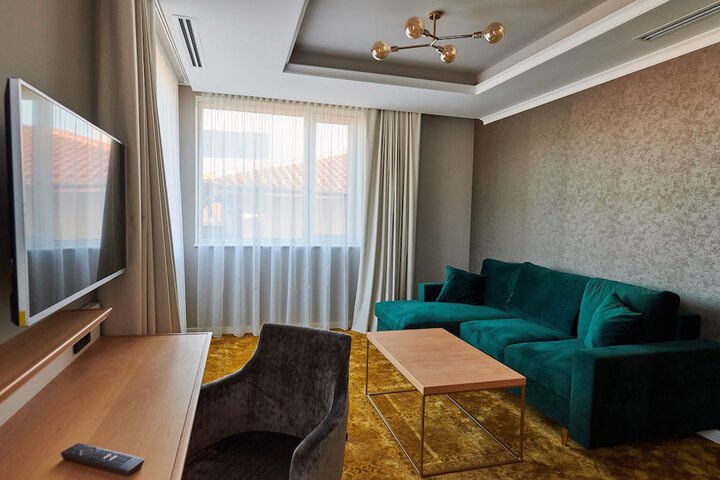 Room 18 of 45