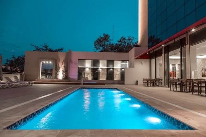 Hotel with Pool