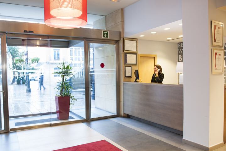Entrance & Lobby