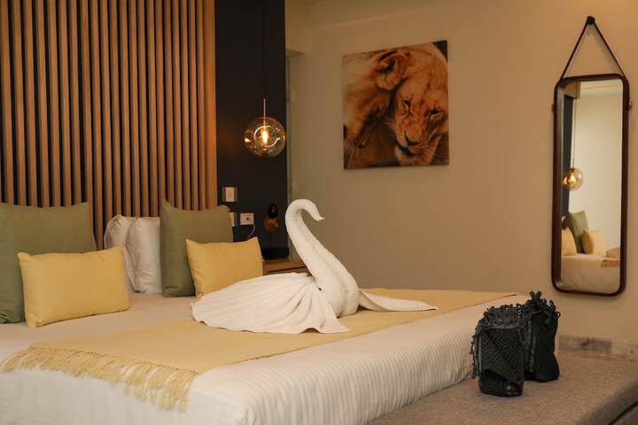 Room 32 of 74