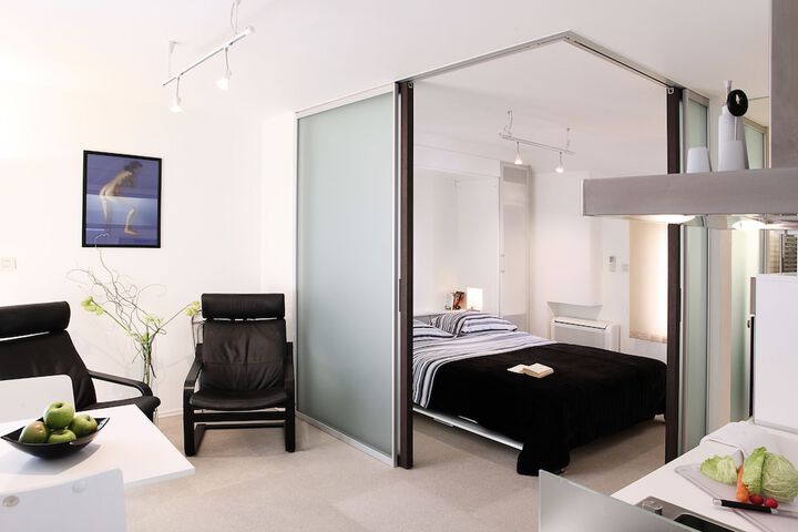 Room 3 of 49