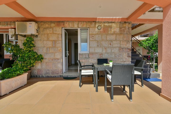 Terrace/Patio 55 of 80