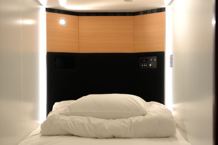 Room 4 of 29