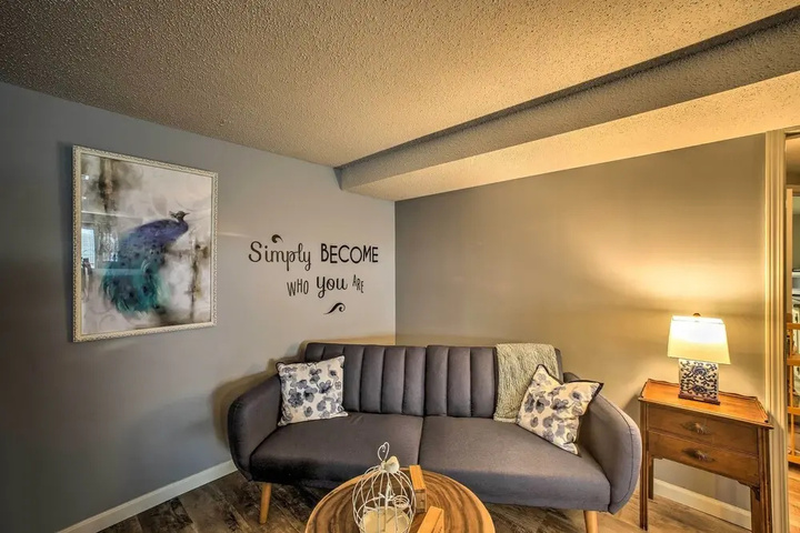 Room 8 of 15