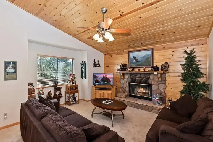 Room 2 of 19