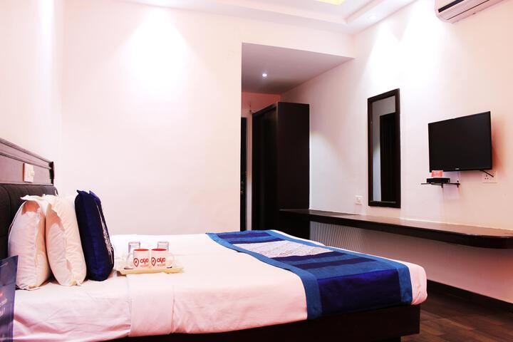 Room 3 of 5