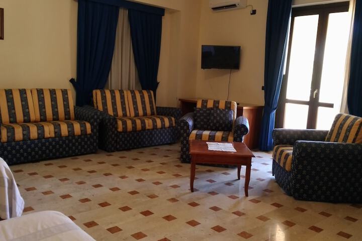 Room 8 of 54