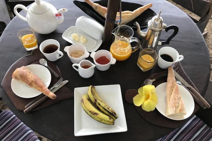 Breakfast/Coffee Service 32 of 62