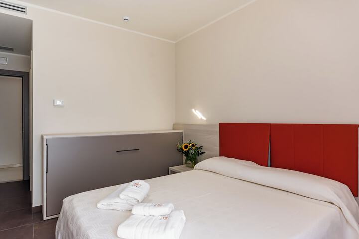 Room 19 of 44