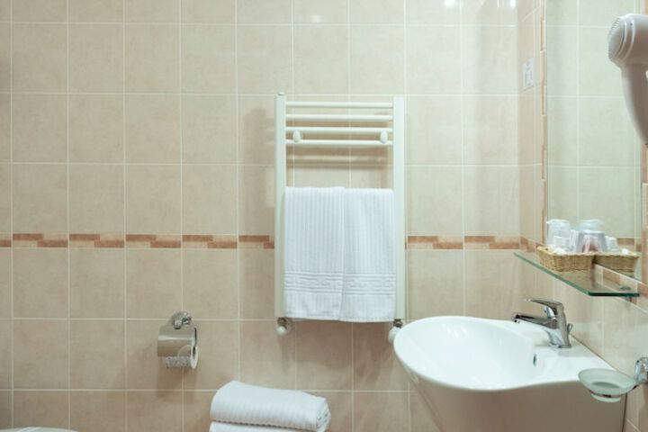 Room 34 of 121