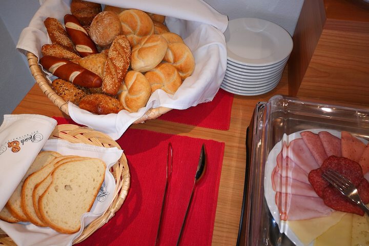 Breakfast/Coffee Service 78 of 89