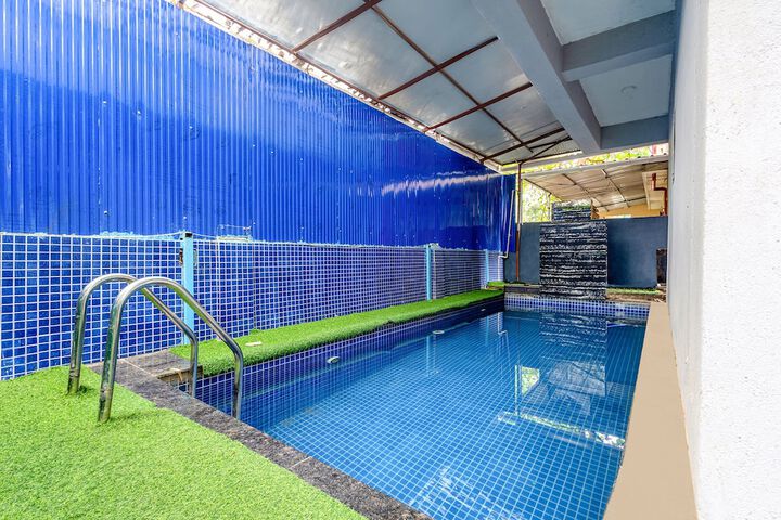 Pool 23 of 28
