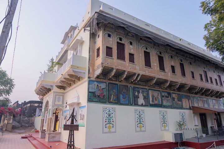 Jeevan Haveli Heritage Hotel & Museum