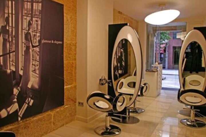 Hair salon