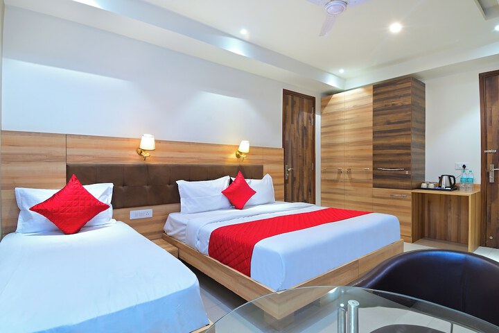 Room 8 of 23